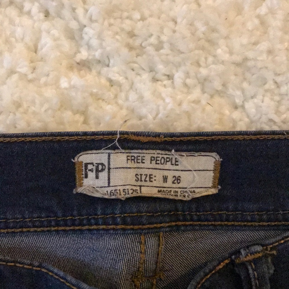 Free People Skinny Jeans (jeggings). - Picture 3 of 3